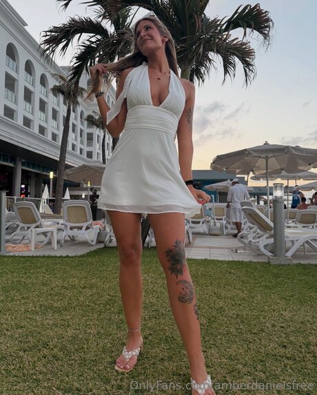 Amberdanielsfree pornostar hübsche fotos