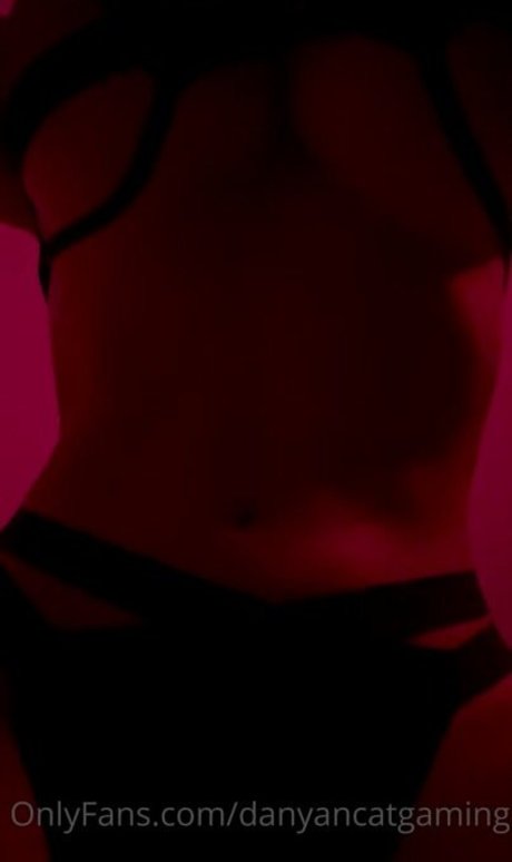 asiatisches dienstmädchen nur fans schöne erotische foto