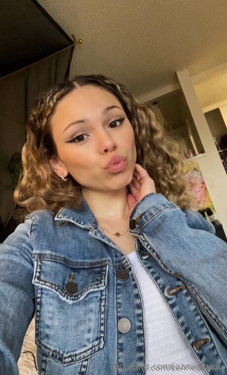 Jazmin Beau exklusive erotische fotos