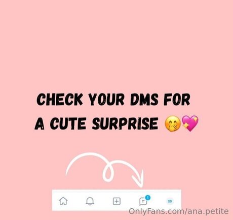 Ana Petite top nackten fotos