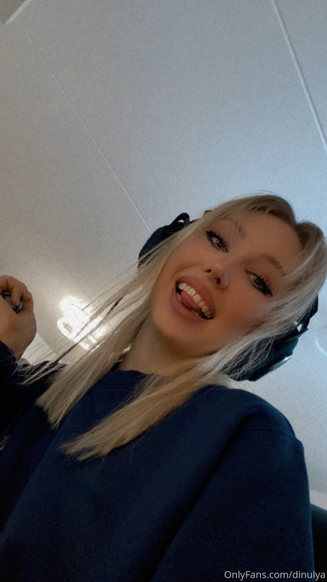 Dinulya hd erotische archiv