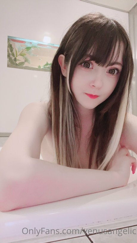 Venus Angelic pornostar nacktheit galerie