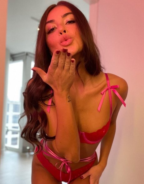 Zoe Roe exklusive hd bild