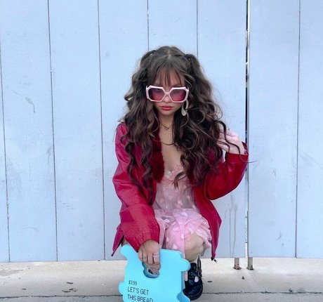 Zoe Colletti kostenlose xxx galerien