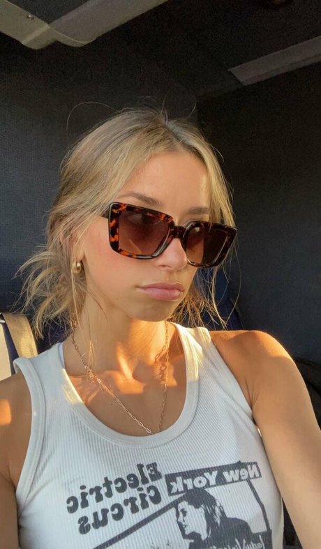 asiatische kleine titten onlyfans perfekte exklusive foto