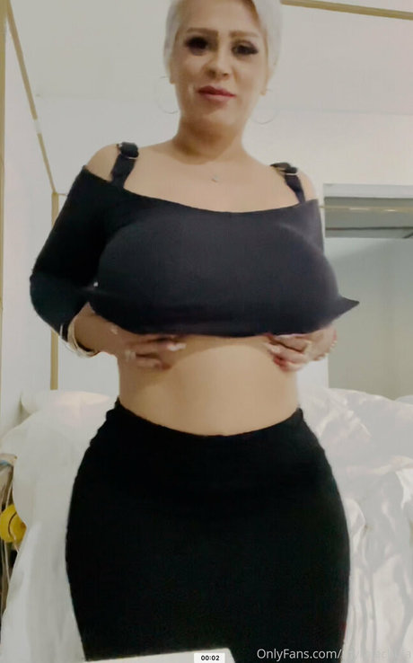 pov asiatische onlyfans top sexy fotos