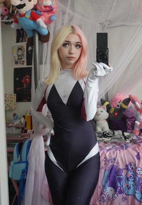 Iluvmeww nackte pornostar fotos