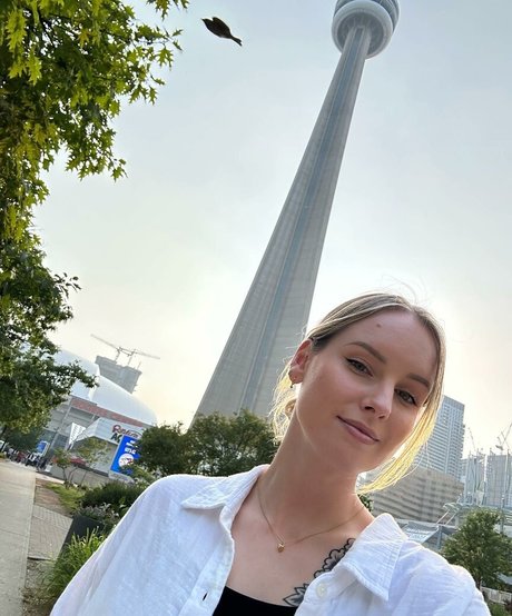 Sonja Reid perfekte hd bild