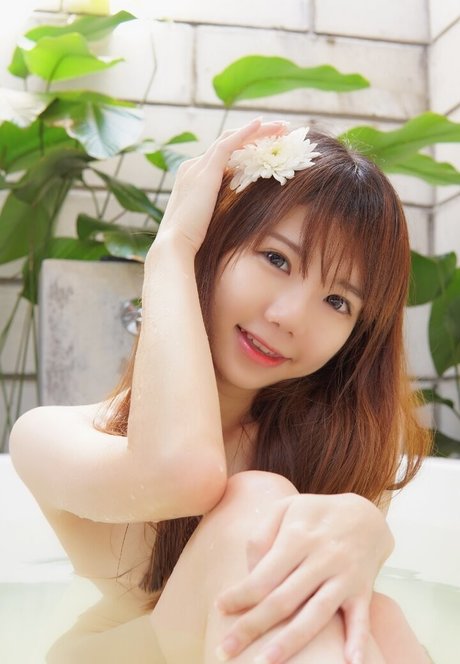 Sally Dorasnow top galerie