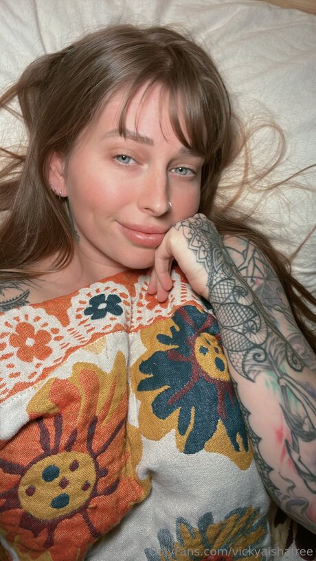Vickyaishafree porno pornostar foto