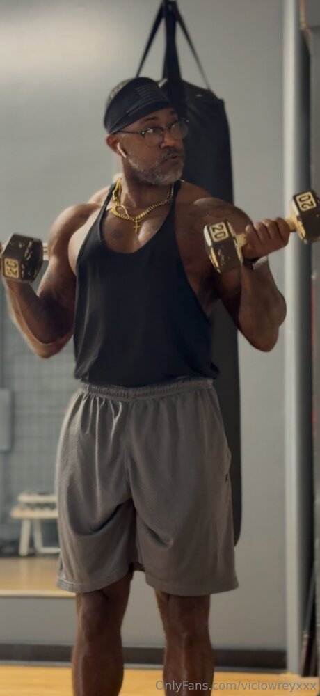 Viclowreyxxx model porno fotos