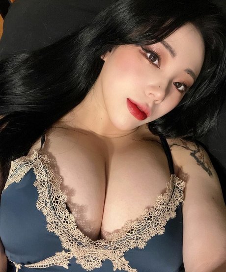 Jung Hye Bin schöne pornografische fotos