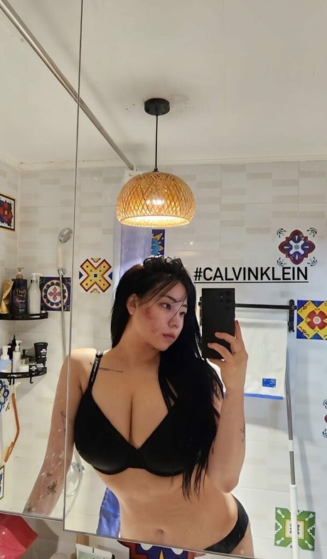 Jung Hye Bin hd perfekte bild