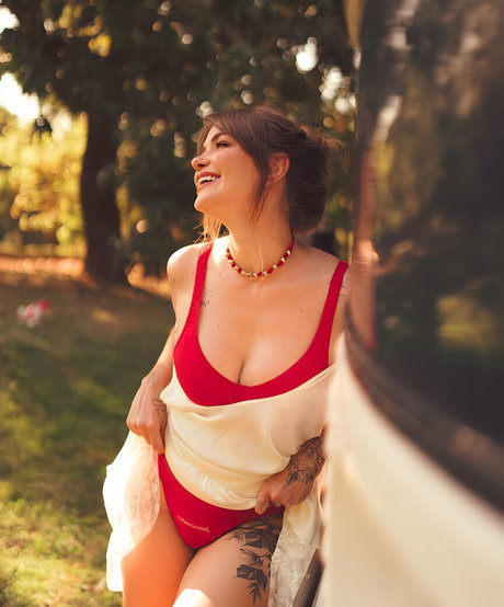 Marcela McGowan model schöne bilder