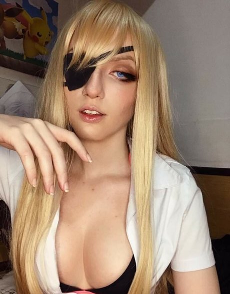 Akemy Sama model sex bilder