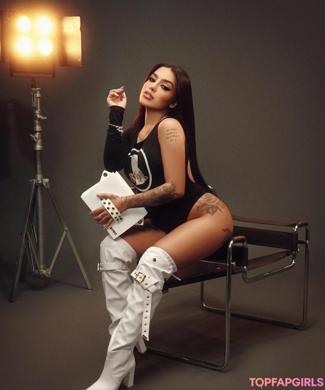 MC Mirella porno kunst archiv