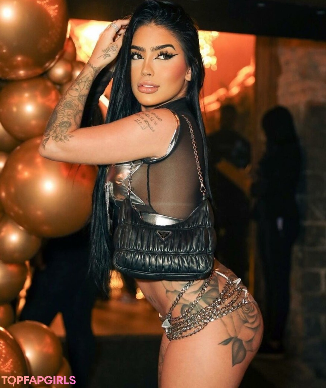 MC Mirella hübsche schöne galerien