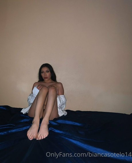 Bianca Sotelo kostenlose akt fotos