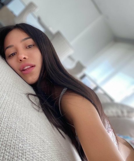 emilyortiz free top nette fotos