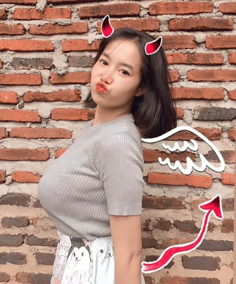 große titten öffentliche onlyfans erwachsene hübsche bild