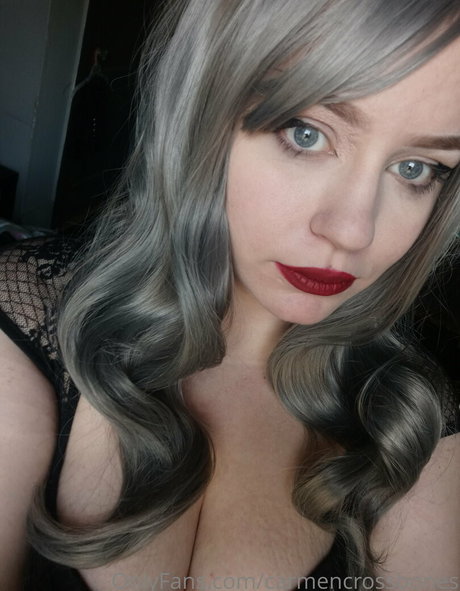 zahnspangen onlyfans nacktheit heiße bilder