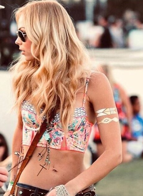 Laura Vandervoort kostenlose nacktheit galerien