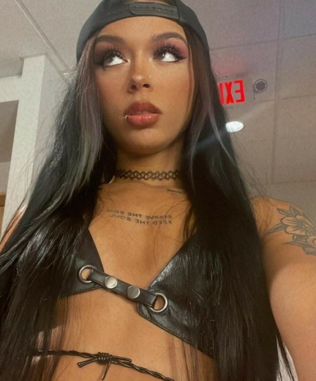 Cora Jade hübsche heiße fotos