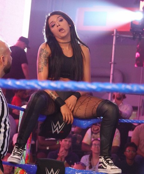 Cora Jade exklusive nackt archiv