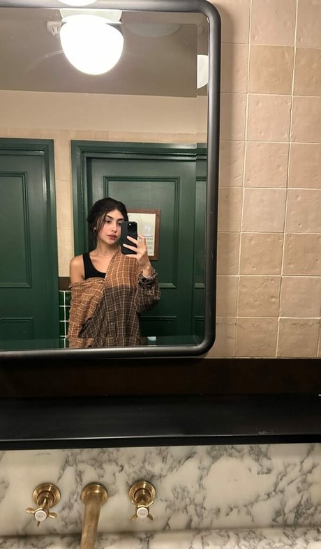 Alexa Mansour exklusive perfekte galerien