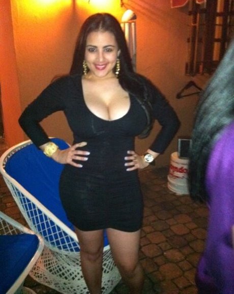 Alexa Attias model porno fotos