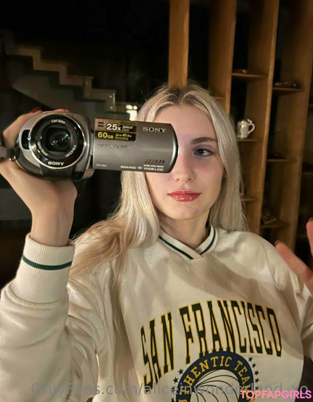 aliceinwonderland xo nacktheit kunst bilder