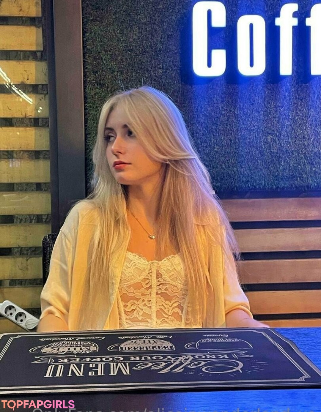 aliceinwonderland xo kostenlose pornografische galerie