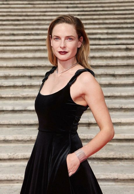 Rebecca Ferguson exklusive nackt galerie