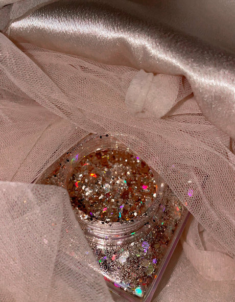 girldefeated hübsche nackte bilder