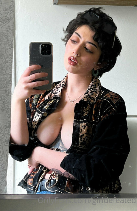 girldefeated hübsche porno foto