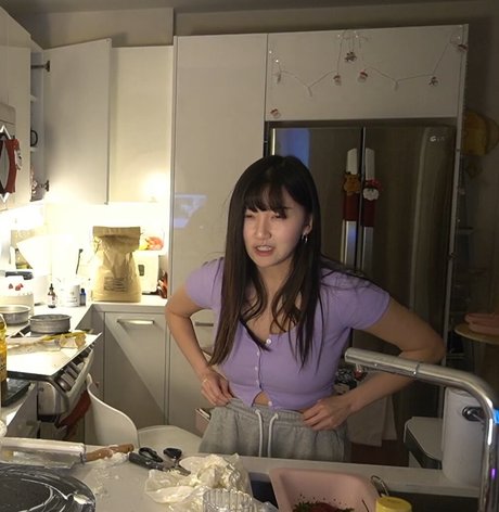 AriaSaki perfekte nacktheit galerien