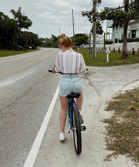 blonde pawg-onlyfans sexy hd foto