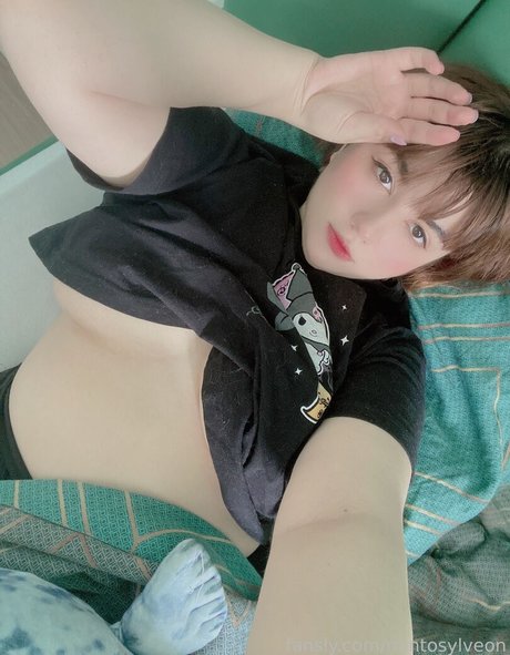 mintosylveon nackt pornografische foto