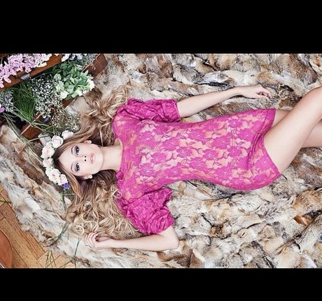 asiatische yoga-onlyfans kunst schöne archiv