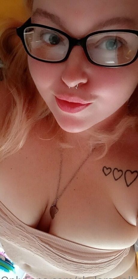 skylarswallows kunst sex galerie