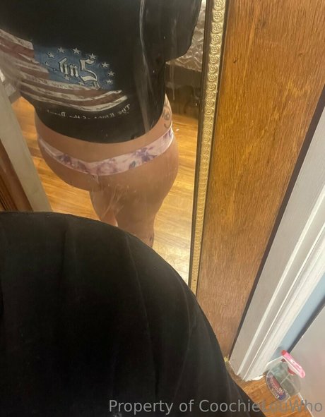 coochielouwho model heiße foto