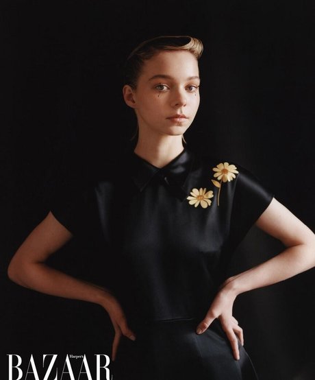 Emma Myers porno kunst galerien