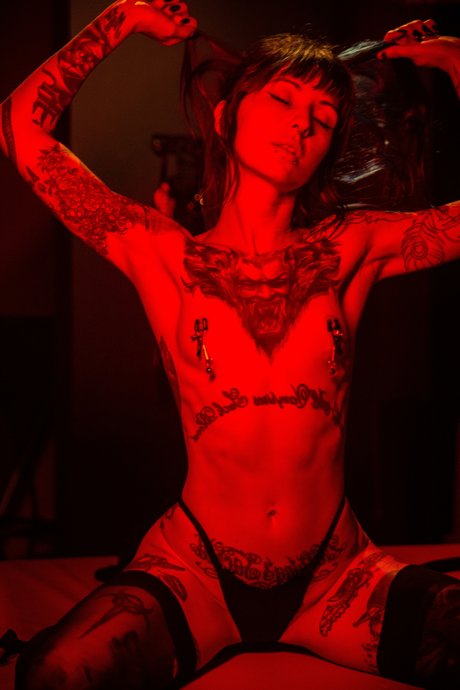 Discordia Suicide schöne nackte galerien