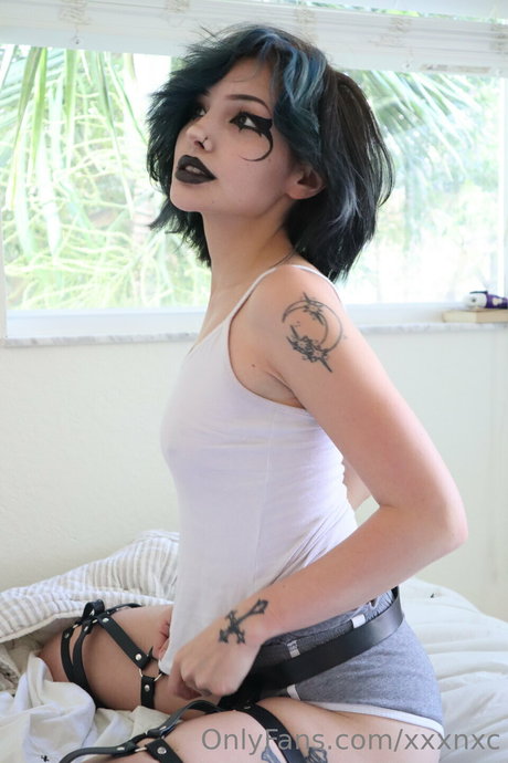 große titten gothic onlyfans heiße nackt bilder