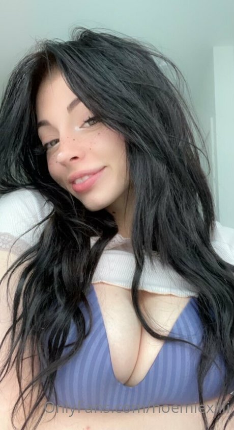 noemiexlili erwachsene nackt fotos