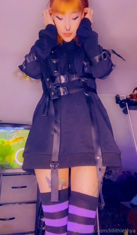 Stepsislillith hübsche top foto