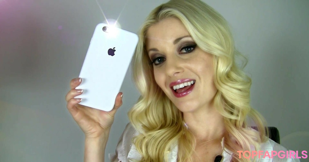 Charlotte Stokely beste nacktheit bilder