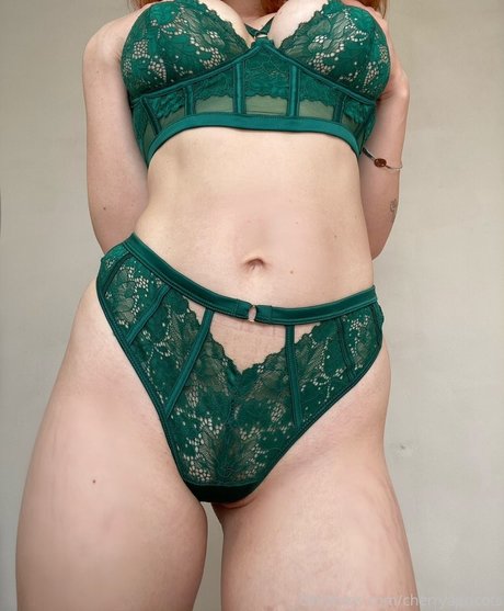 Cherry Apricots hd nackt galerien