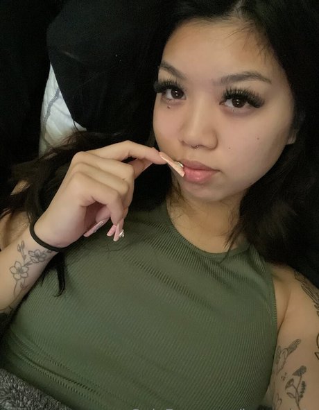 milf brille onlyfans kostenlose exklusive bild