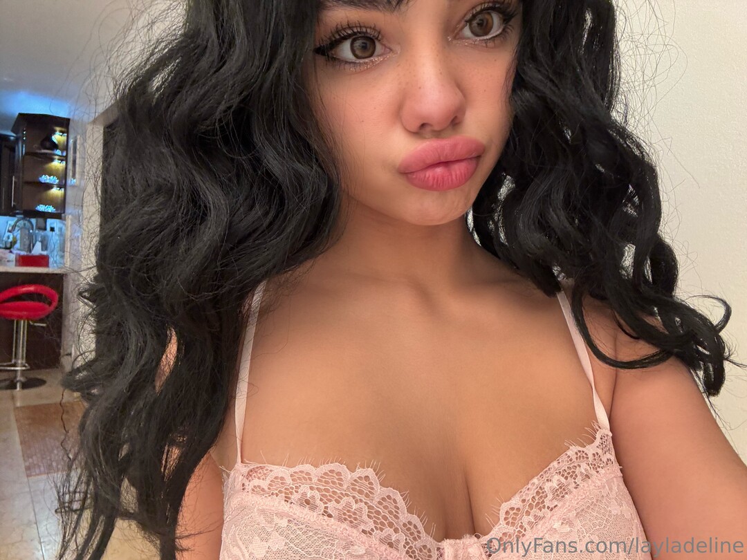Layladeline sexy hübsche bild